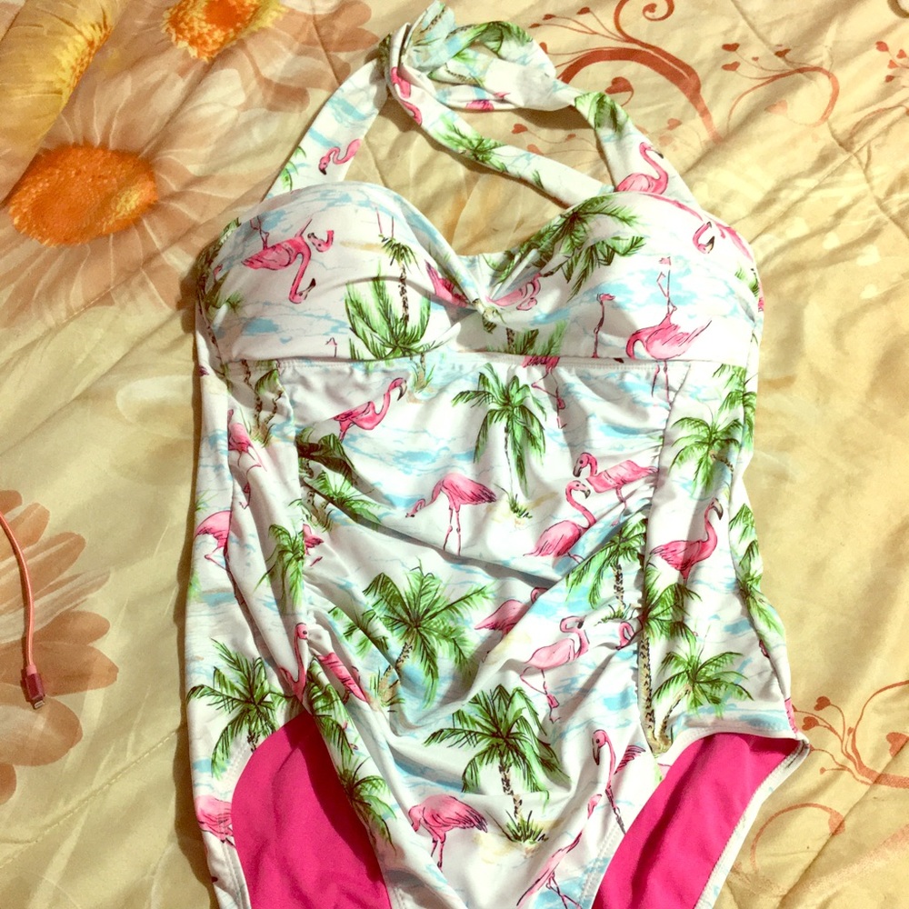 3/$30 Flirty Flamingos